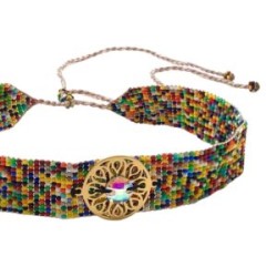 Collar de chaquira tejido HUICHOL con dije de pewter y cristal