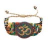 Pulsera de chaquira con OM de madera pintado a mano