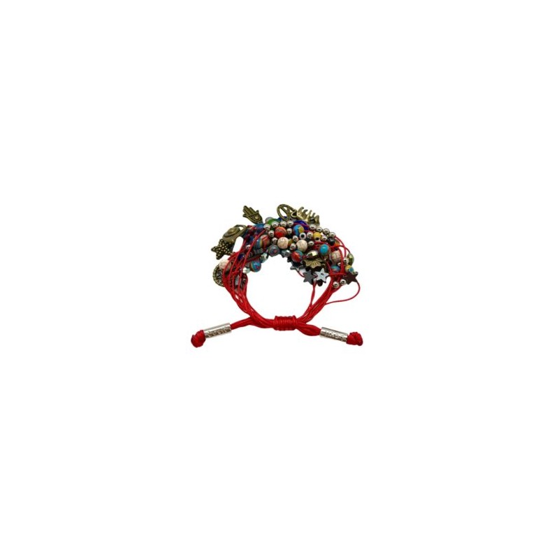 Pulsera de hilo ROJA con dijes de diferentes metales, piedras y amuletos