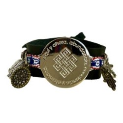 Pulsera placa “Aqui y Ahora con piel y dijes”