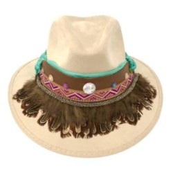 Sombrero de Gamuza con tira de satin, piel y plumas color beige