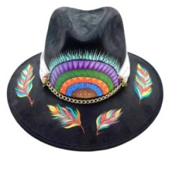 Sombrero de gamuza pintado a mano color negro