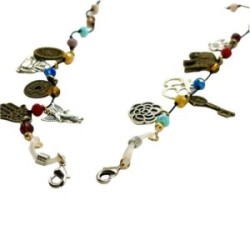 Cadena para tapa bocas o lentes con cristal checo y dijes